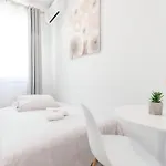 Apartamento 10 Min From Termini Sisters Cozy Roma
