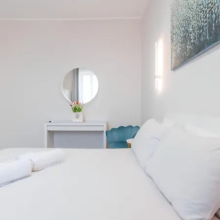 Apartamento 10 Min From Termini Sisters Cozy *