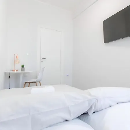 10 Min From Termini Sisters Cozy Apartamento