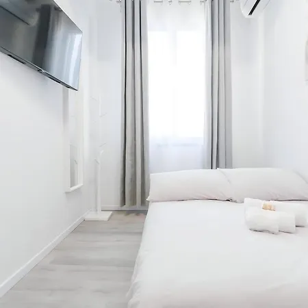 10 Min From Termini Sisters Cozy Apartamento *